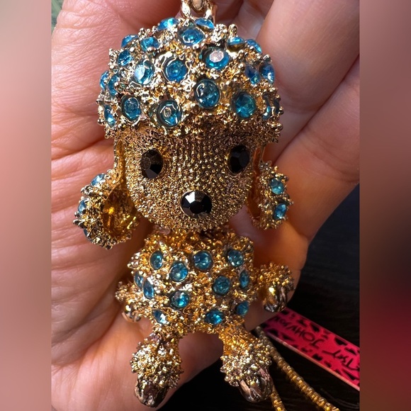 🐩 NWT! Blue Rhinestone Poodle Necklace - Picture 2 of 14